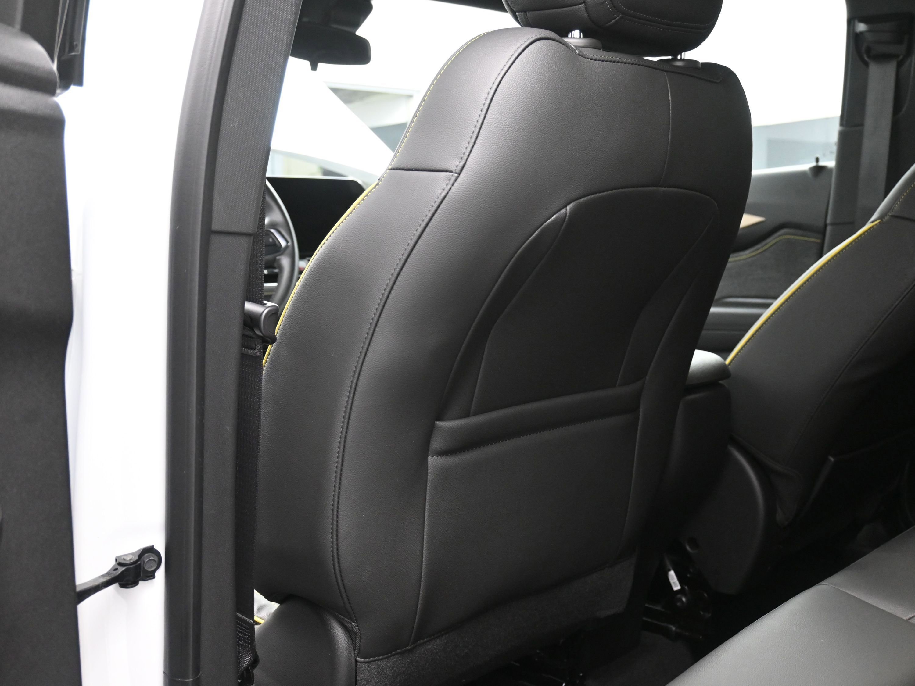 Used 2024 Chevrolet TrailBlazer ACTIV image 26