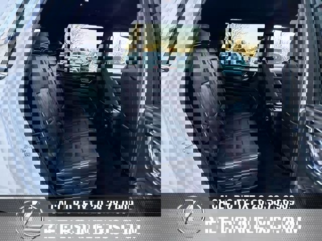 Used 2024 GMC Yukon SLT image 18