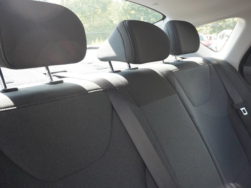 Certified 2025 Kia K4 FWD image 28