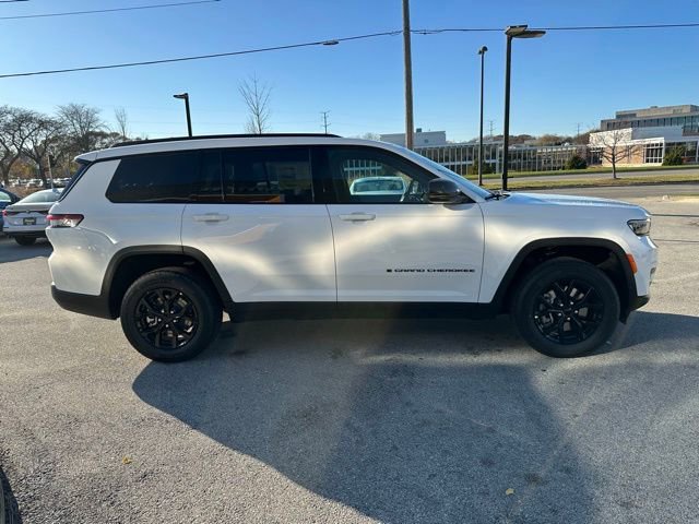 New 2025 Jeep Grand Cherokee L Altitude AWD/4WD image 5