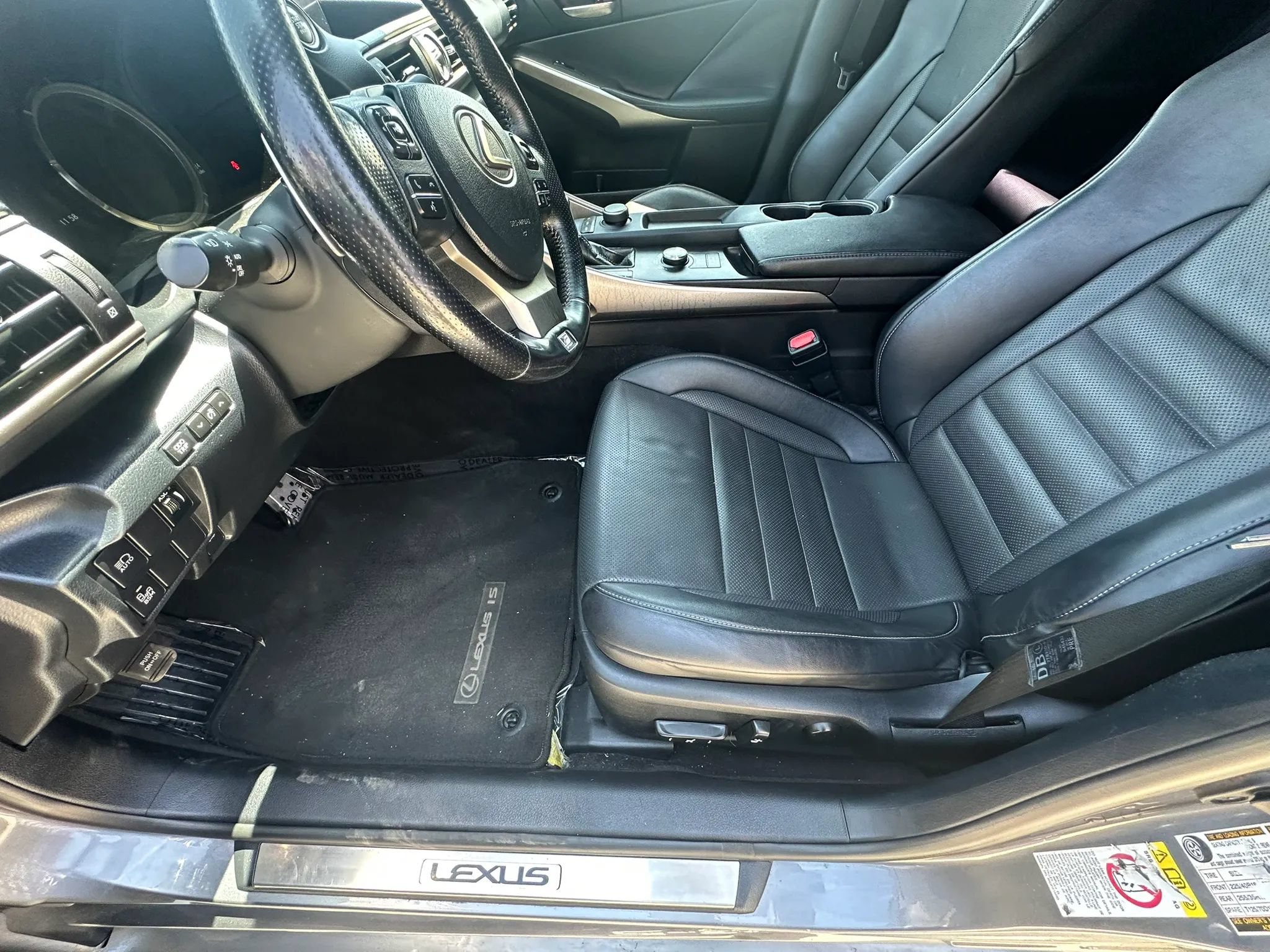 Used 2017 Lexus IS 200t F Sport w/ F Sport Package RWD image 19