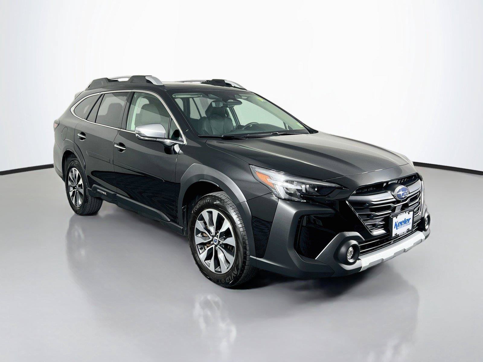 Used 2025 Subaru Outback Touring XT AWD/4WD image 8