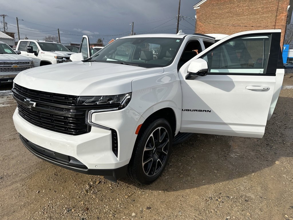 Used 2023 Chevrolet Suburban RST w/ Luxury Package image 31