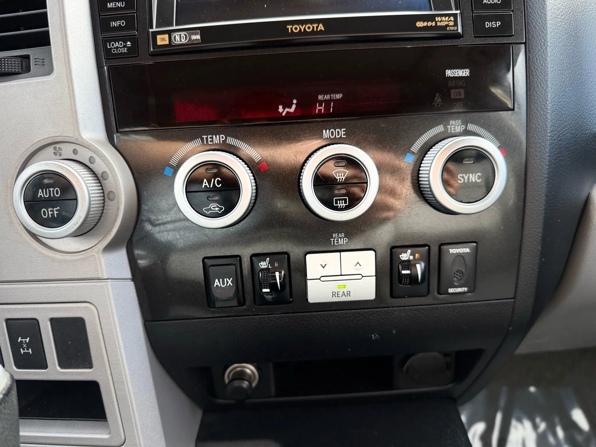 Used 2008 Toyota Sequoia Limited image 40