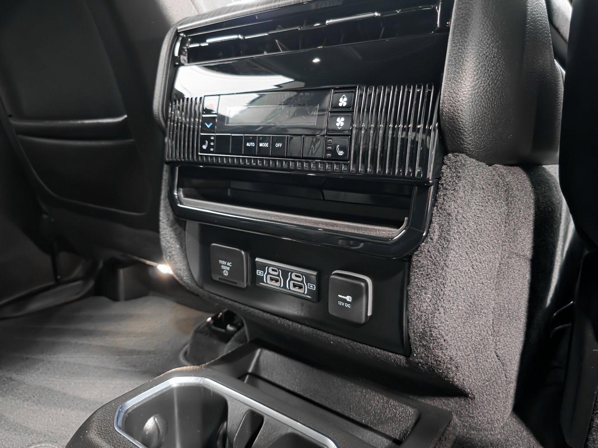 Used 2023 Jeep Wagoneer Series II w/ Premium Group I image 23