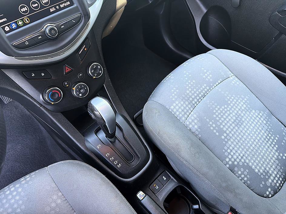 Used 2020 Chevrolet Sonic LT FWD image 16