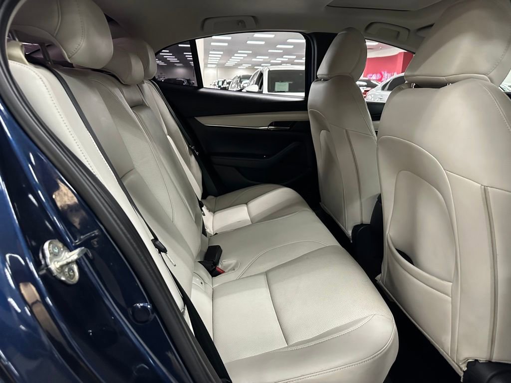 Used 2022 MAZDA MAZDA3 s image 28