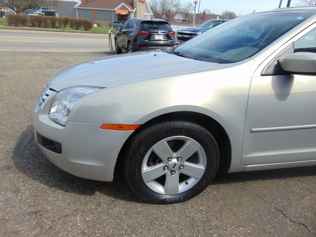 Used 2009 Ford Fusion SE image 12