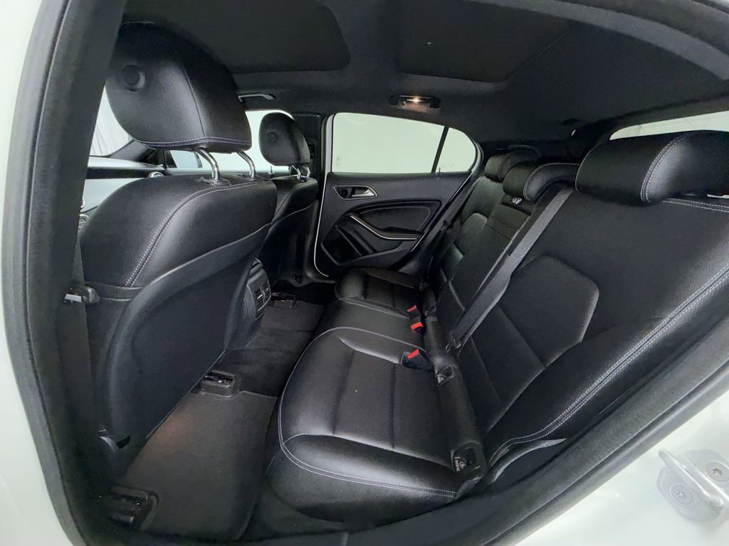 Used 2017 Mercedes-Benz GLA 250 4MATIC image 12