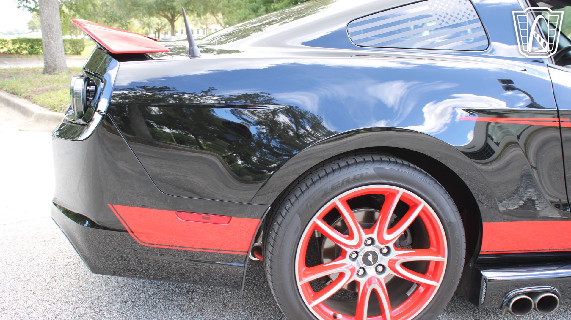 Used 2013 Ford Mustang GT Premium w/ Brembo Brake Pkg RWD image 33