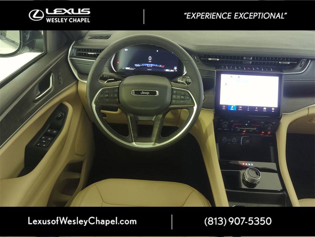 Used 2025 Jeep Grand Cherokee Limited w/ Trailer Tow Package image 13