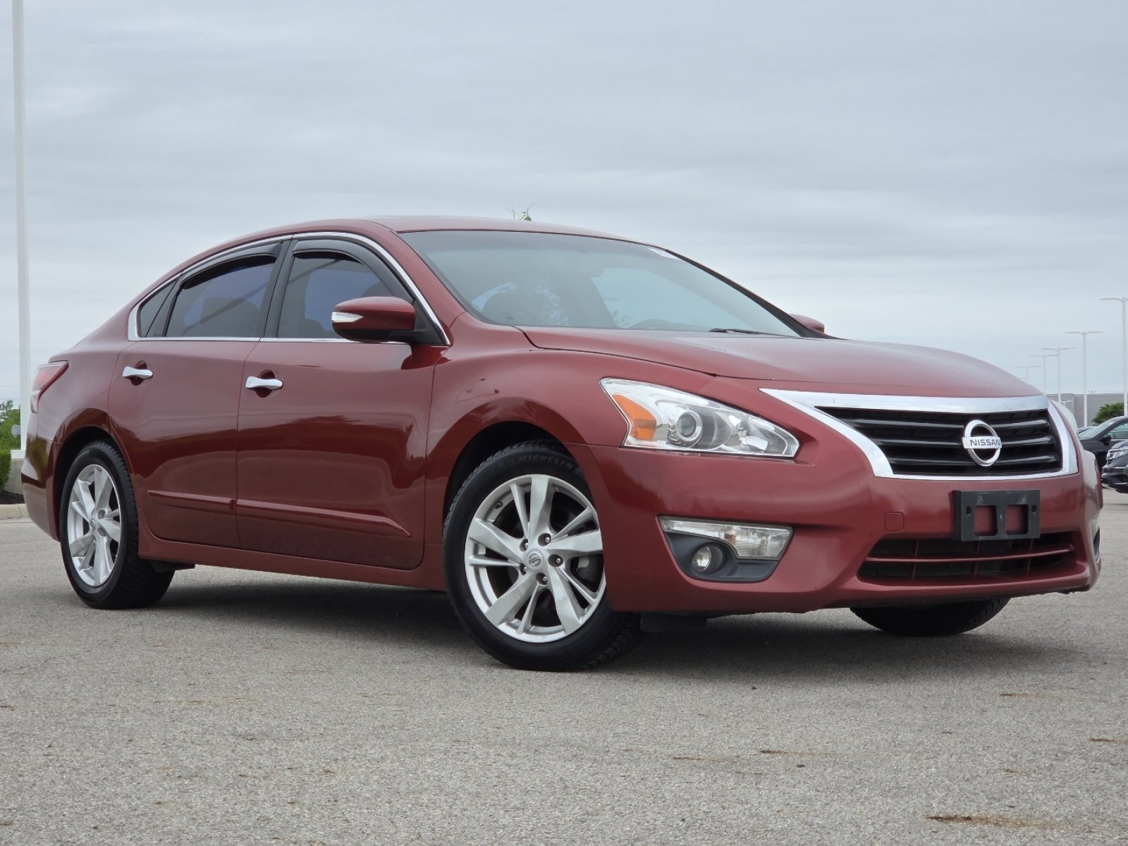 Used 2013 Nissan Altima 2.5 SL w/ 2.5 Moonroof Pkg FWD image 2
