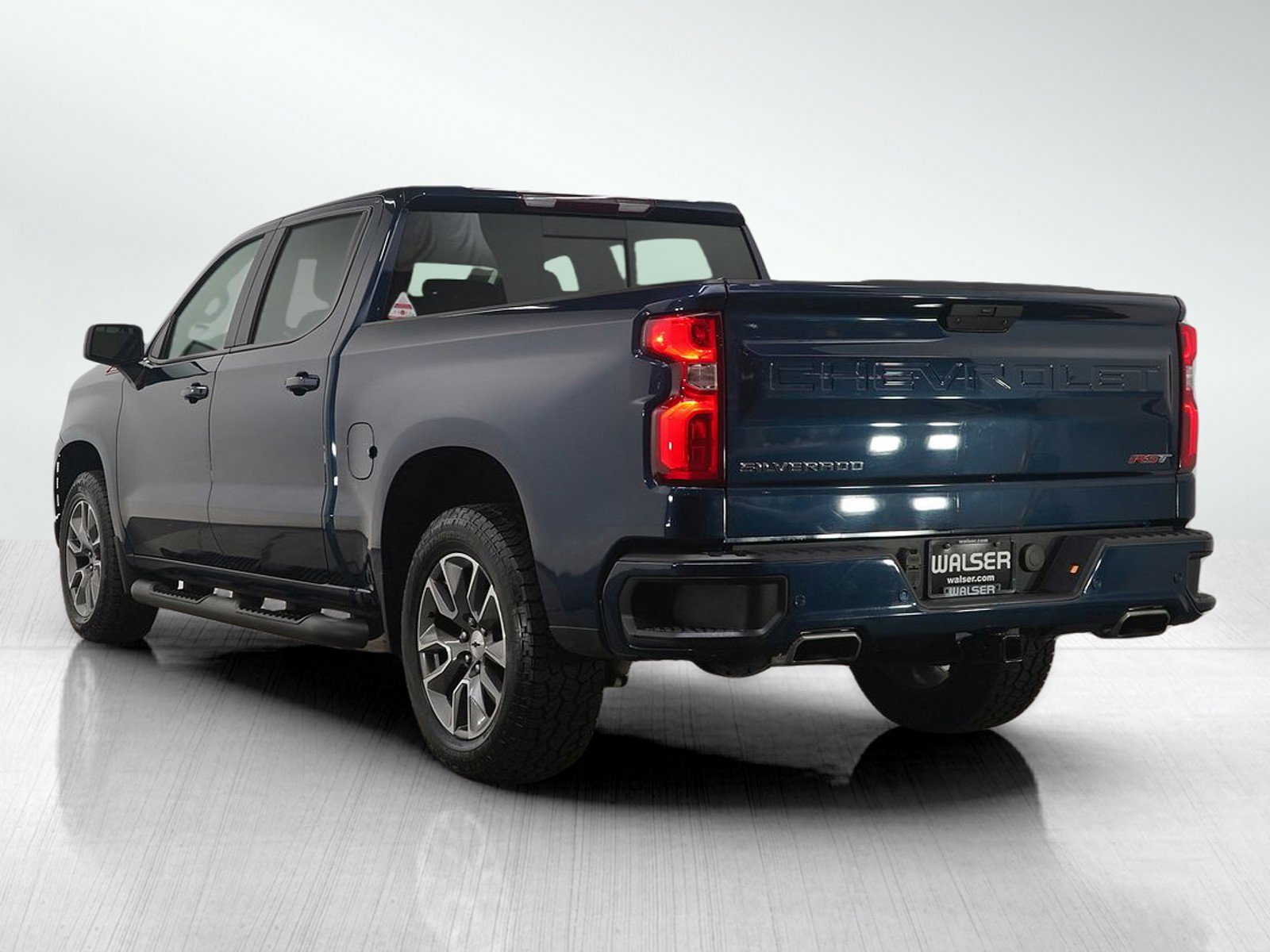Used 2020 Chevrolet Silverado 1500 RST image 3