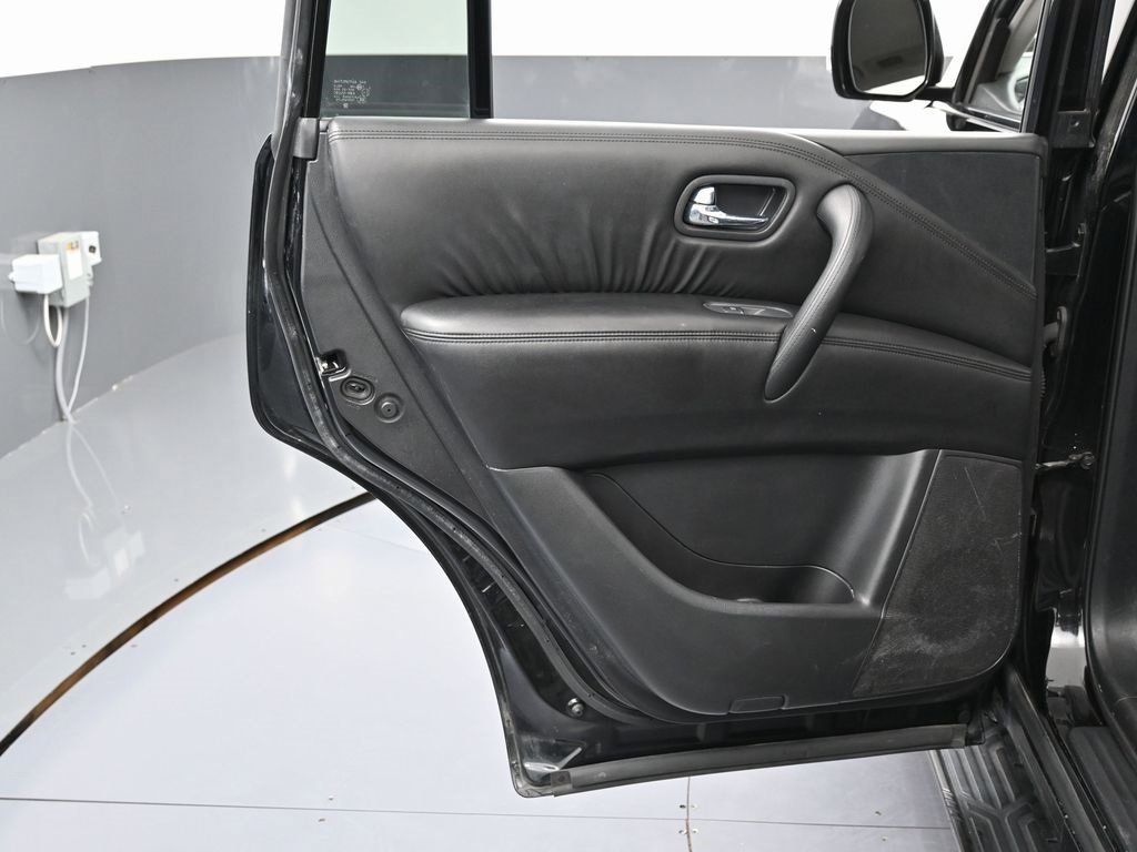 Used 2023 Nissan Armada SV image 38