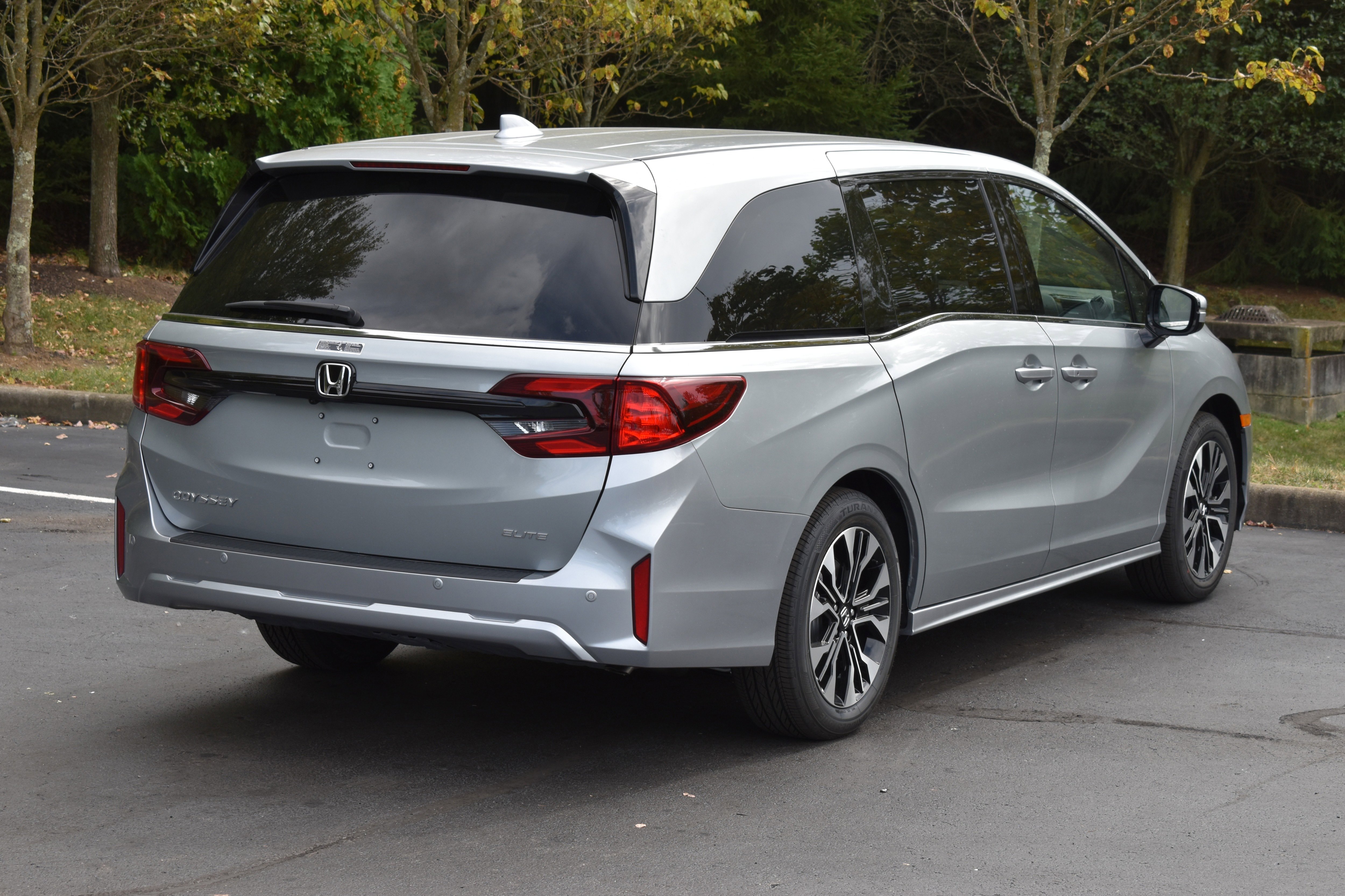 New 2026 Honda Odyssey Elite image 8