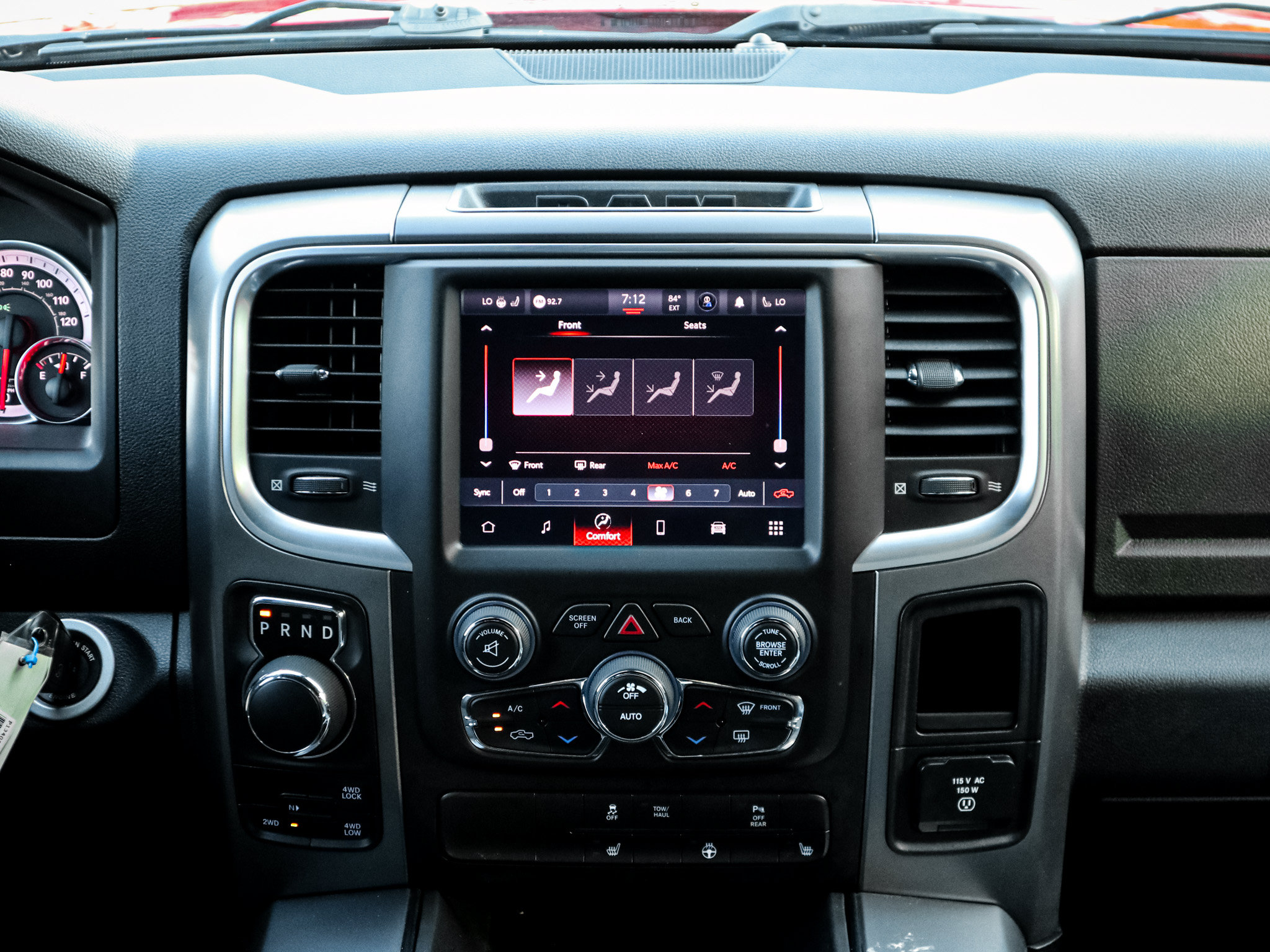 Used 2022 RAM 1500 Warlock AWD/4WD image 28