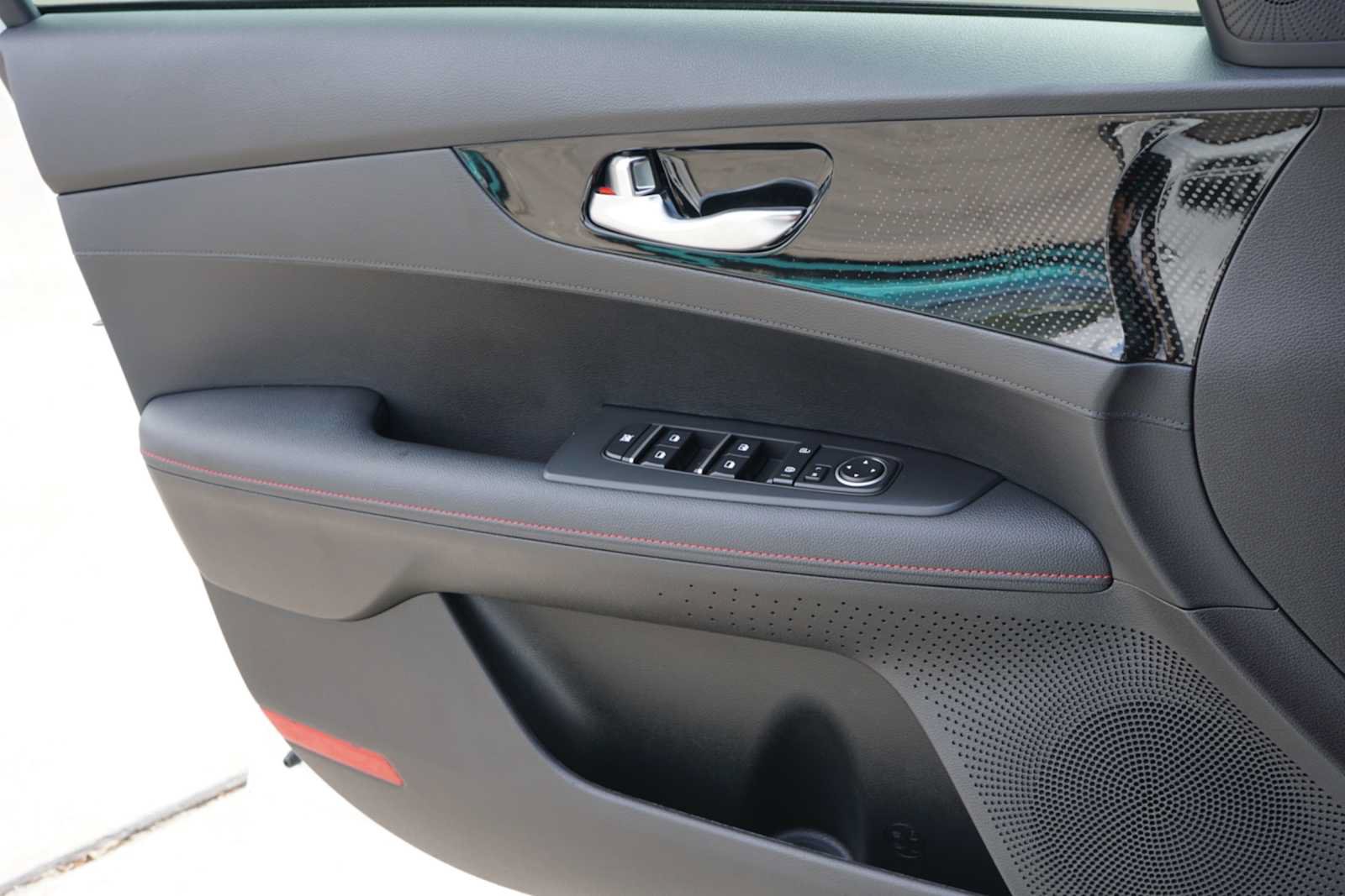 Certified 2023 Kia Forte GT w/ GT2 Package FWD image 14