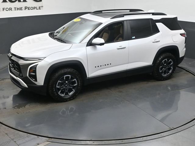 Used 2025 Chevrolet Equinox ACTIV w/ Safety and Technology Package image 44