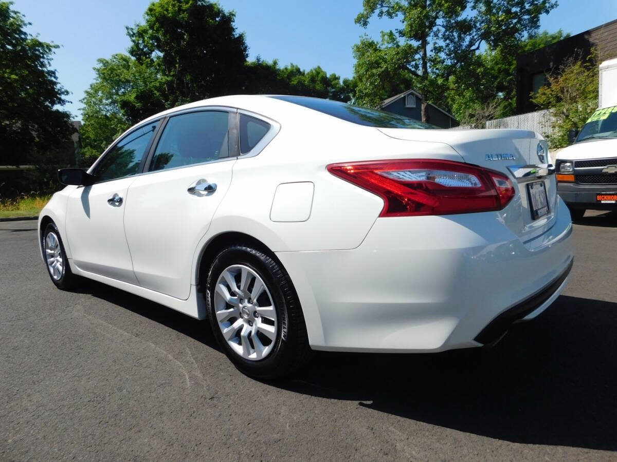 Used 2016 Nissan Altima 2.5 S w/ Power Driver Seat Package FWD image 3