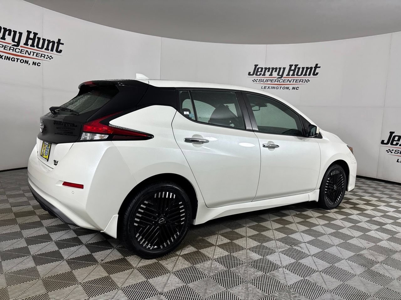 Used 2023 Nissan Leaf SV Plus FWD image 4