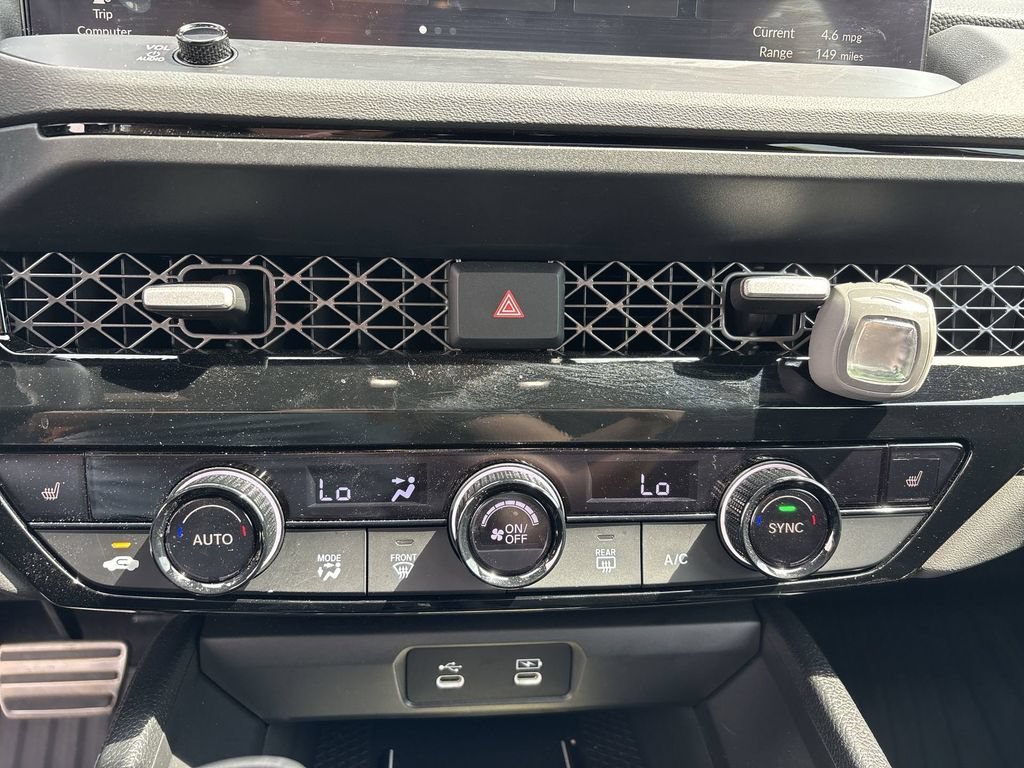 Used 2025 Honda Accord Sport image 17