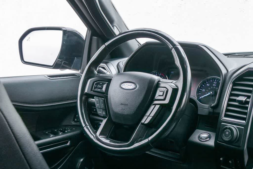 Used 2019 Ford Expedition Limited w/ Equipment Group 302A AWD/4WD image 13