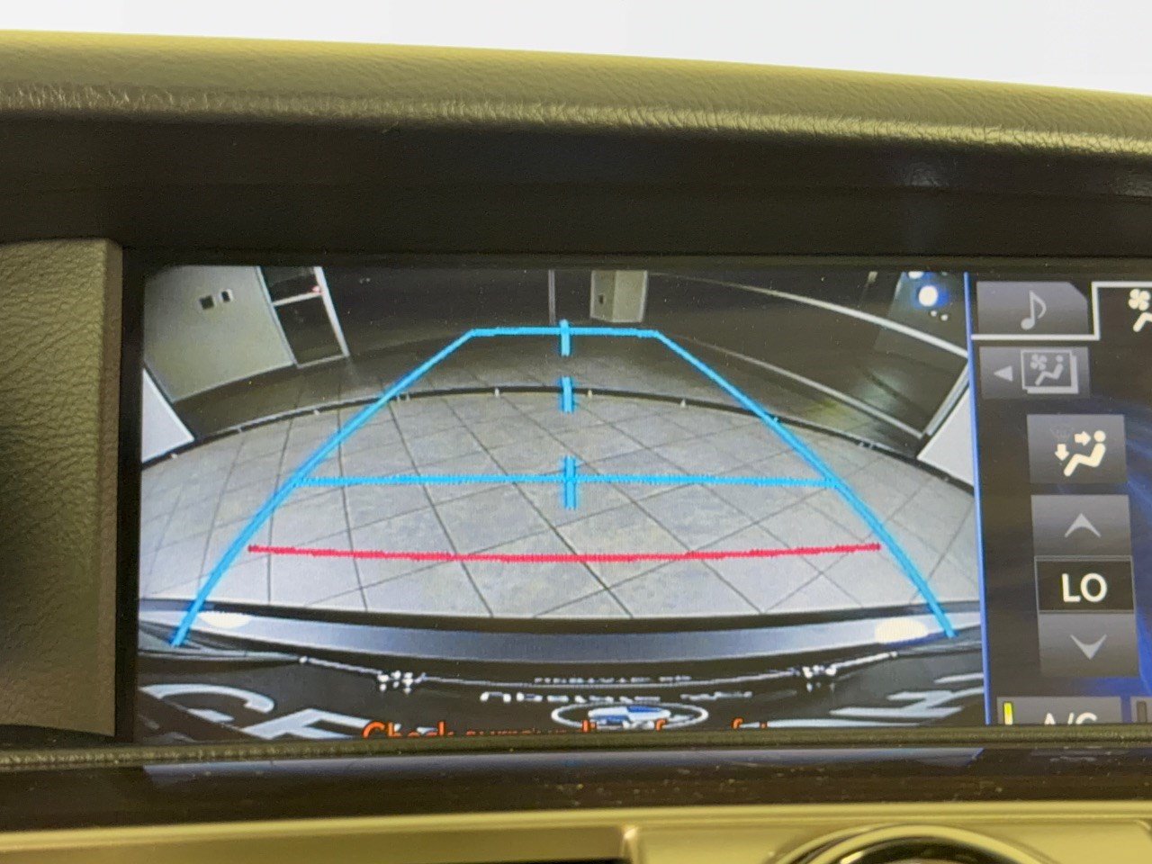 Used 2013 Lexus LS 460 w/ Comfort Pkg RWD image 24