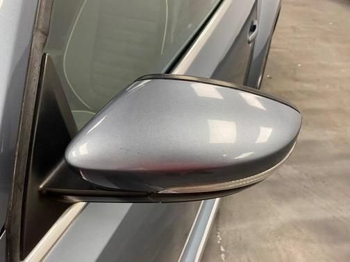 Used 2016 Volkswagen Beetle 1.8T Denim FWD image 11