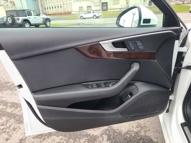 Used 2019 Audi A4 2.0T Premium w/ Convenience Package image 16