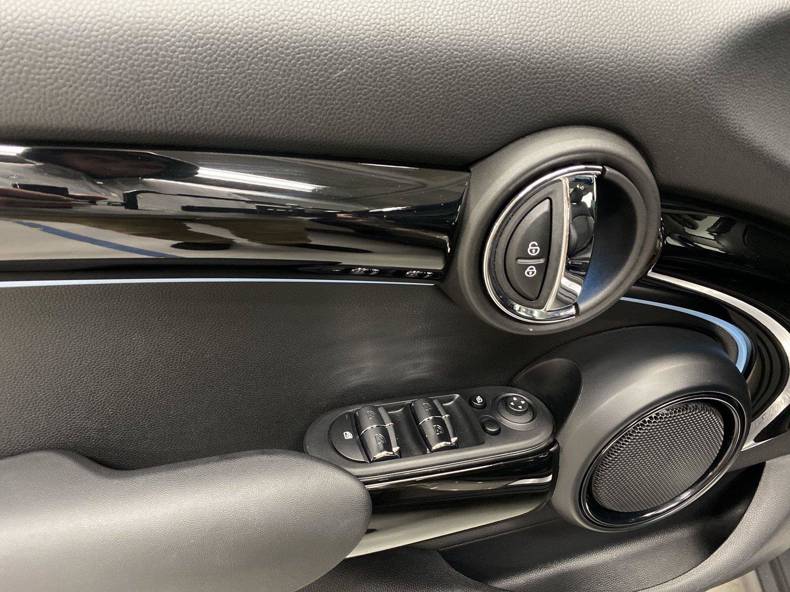 Used 2023 MINI Cooper S FWD image 19