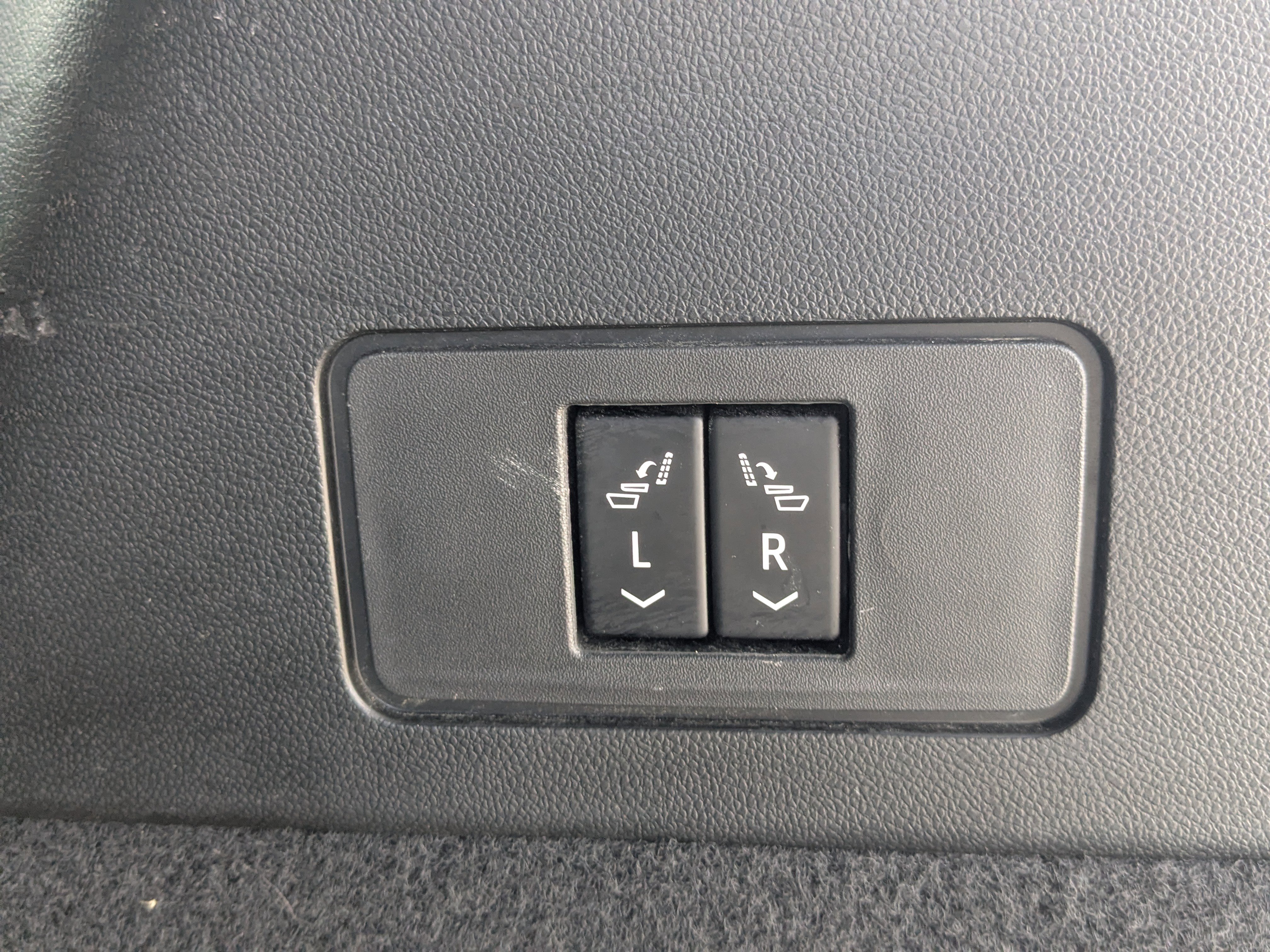 Used 2021 Cadillac XT6 Luxury image 16