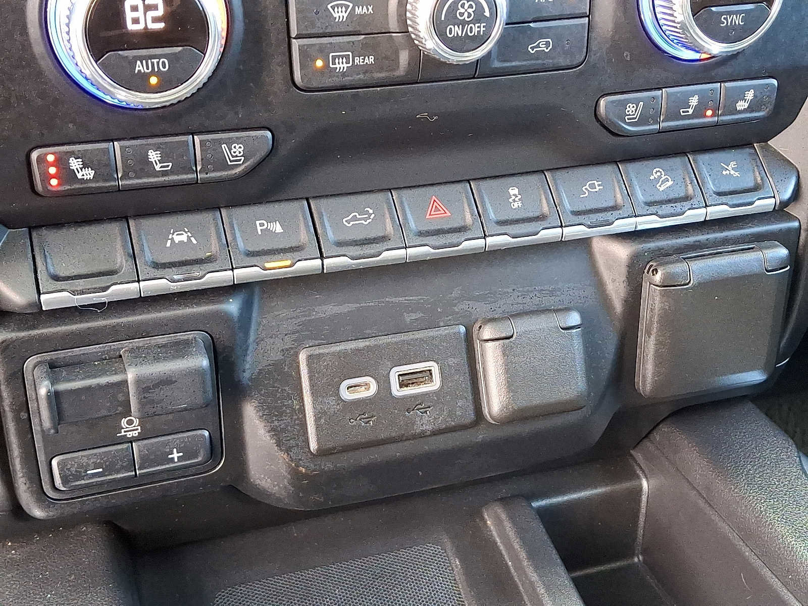 Used 2021 GMC Sierra 1500 Denali w/ Denali Premium Package image 27