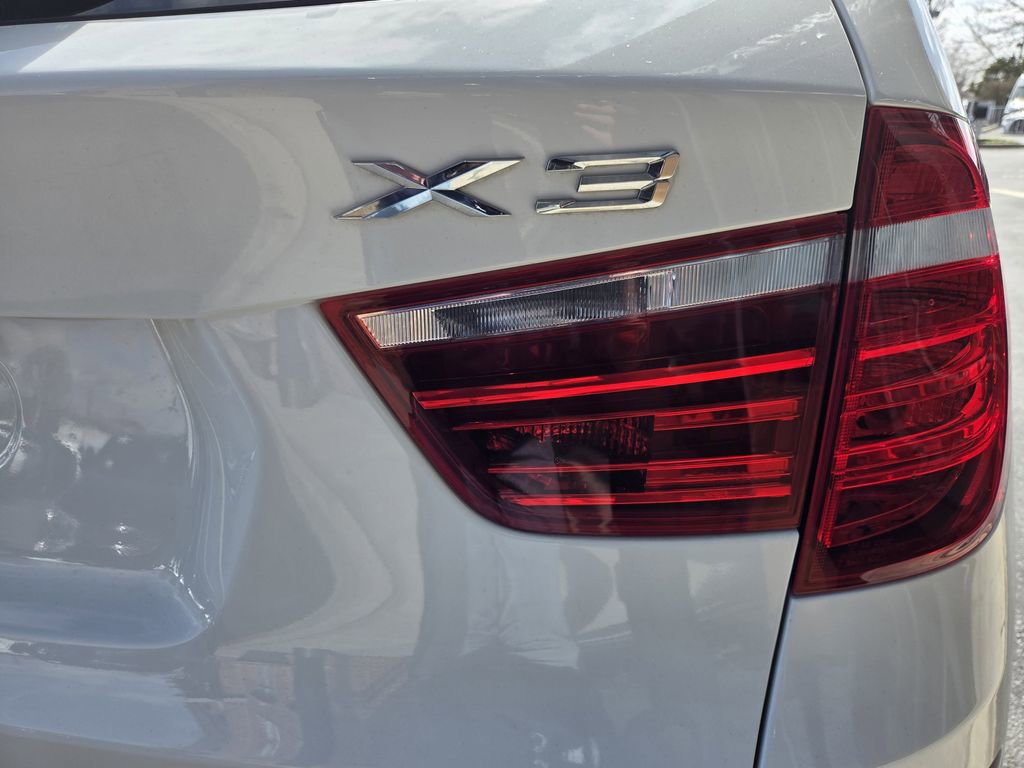 Used 2017 BMW X3 xDrive28i AWD/4WD image 38