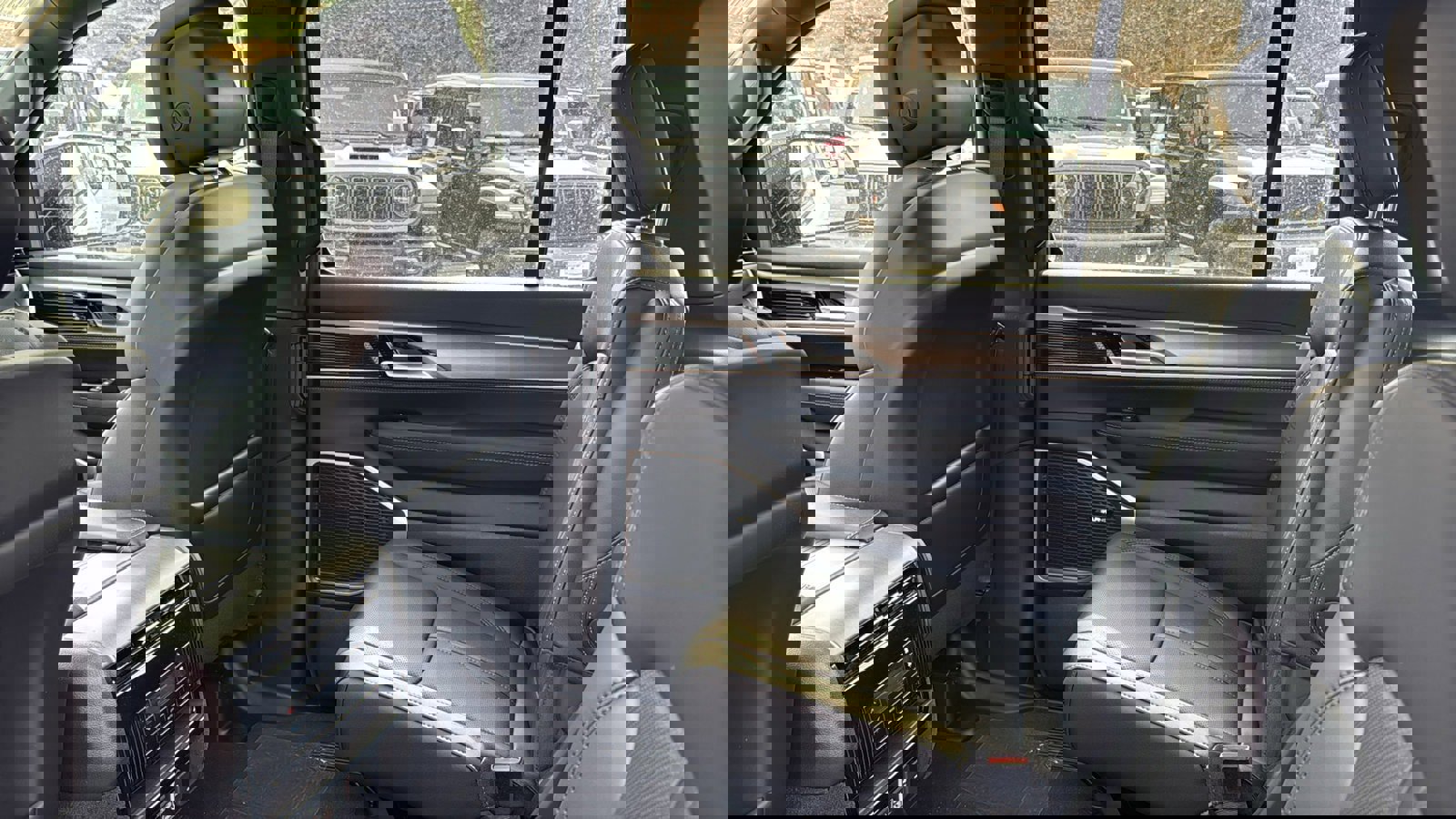 New 2026 Jeep Grand Wagoneer 4WD image 28