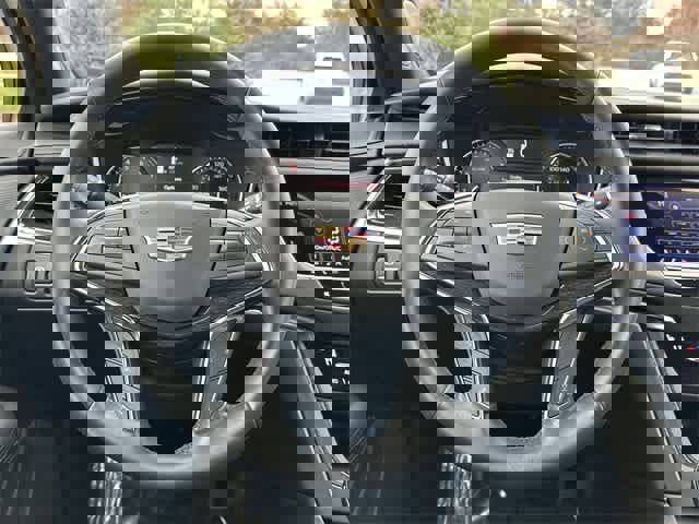 Used 2023 Cadillac XT5 Premium Luxury image 8