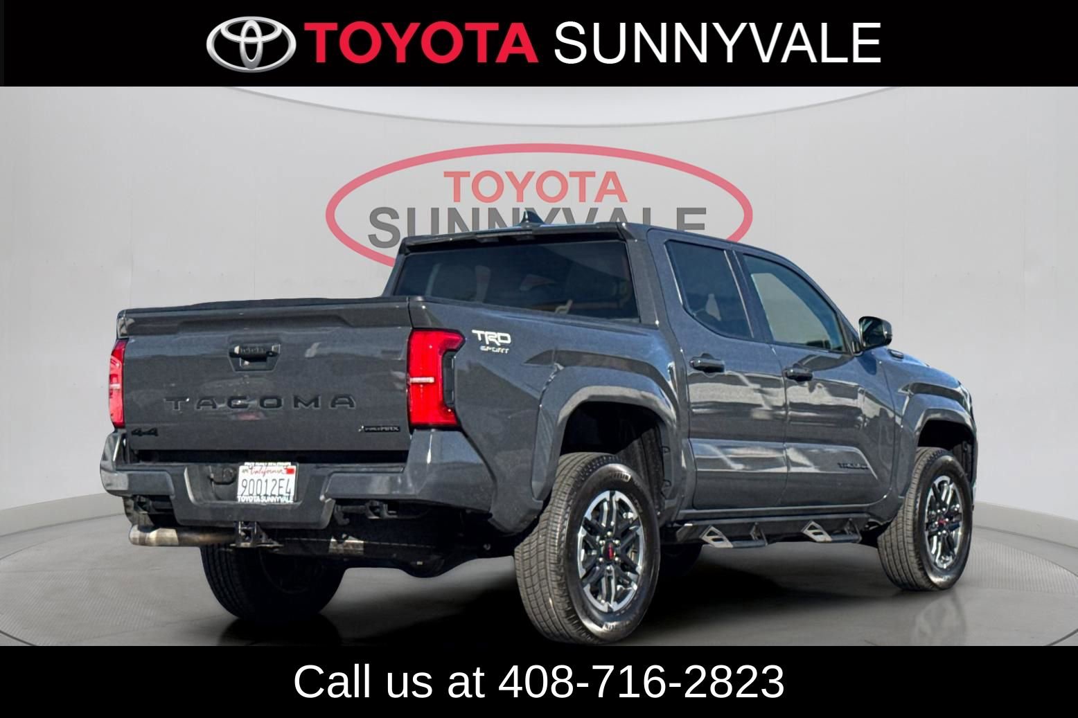 Used 2025 Toyota Tacoma TRD Sport image 4