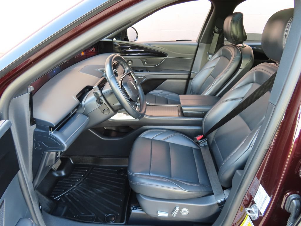 Used 2024 Lincoln Nautilus Premier w/ Equipment Group 102A AWD/4WD image 25