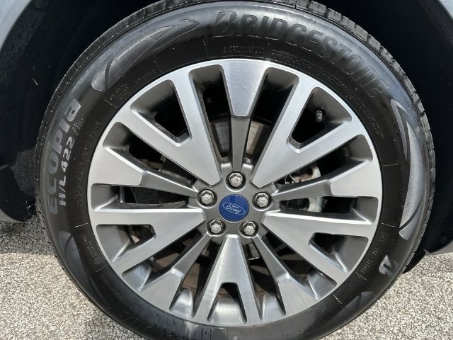 Used 2022 Ford Escape Titanium AWD/4WD image 28
