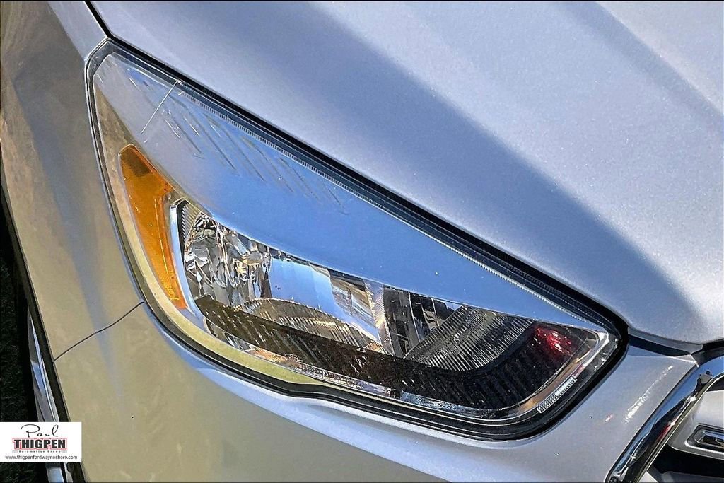 Used 2019 Ford Escape SE image 27