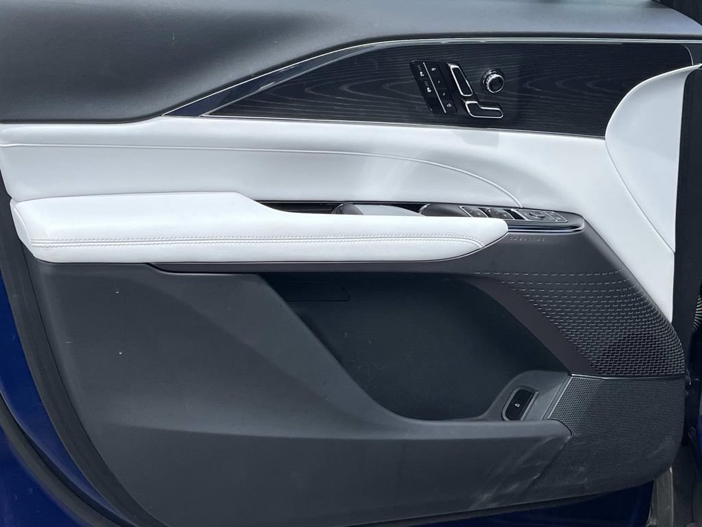Certified 2024 Cadillac Lyriq Luxury RWD image 24