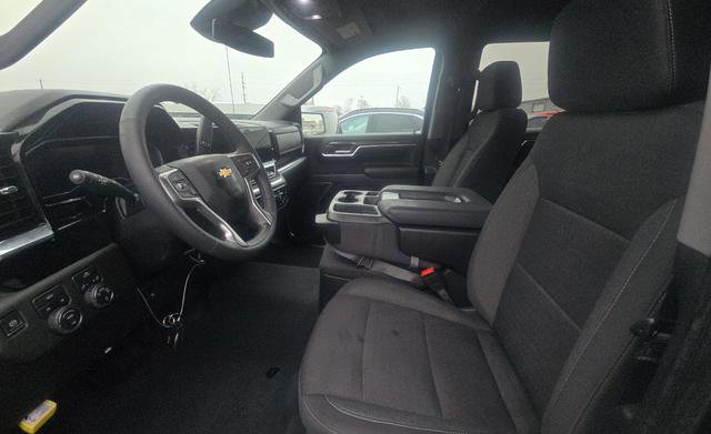 Used 2024 Chevrolet Silverado 1500 LT image 9