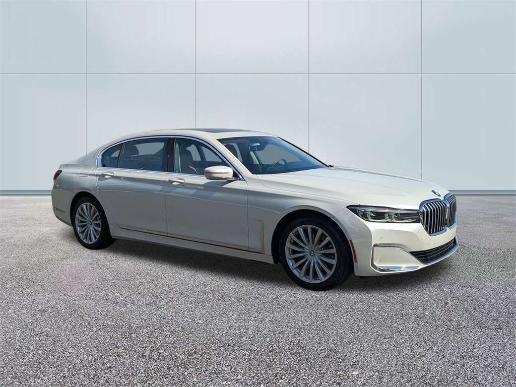 Certified 2022 BMW 740i xDrive w/ Premium Package