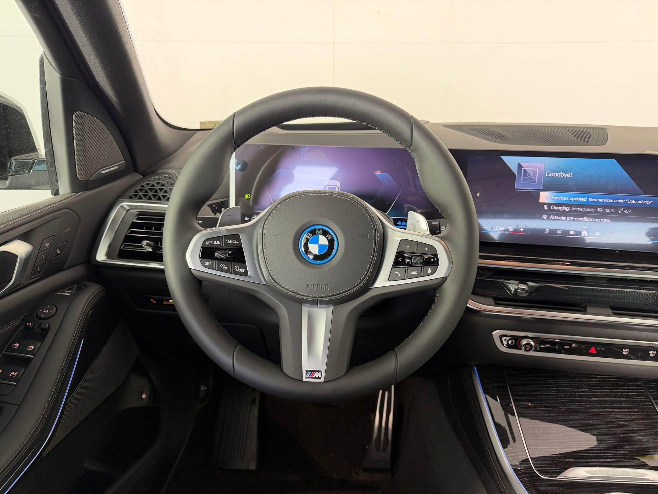 Used 2026 BMW X5 xDrive50e w/ M Sport Package AWD/4WD image 31