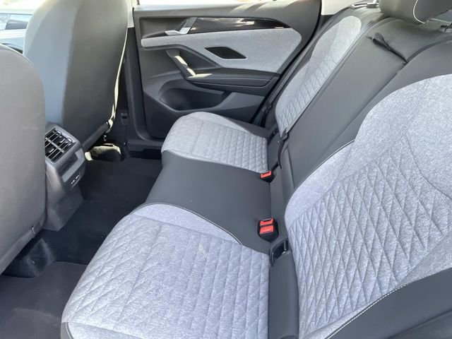 Used 2025 Volkswagen Tiguan S image 22