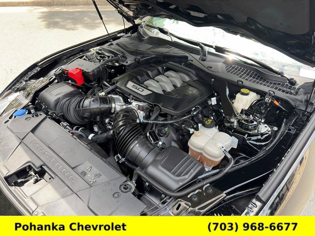Used 2025 Ford Mustang GT Premium RWD image 33