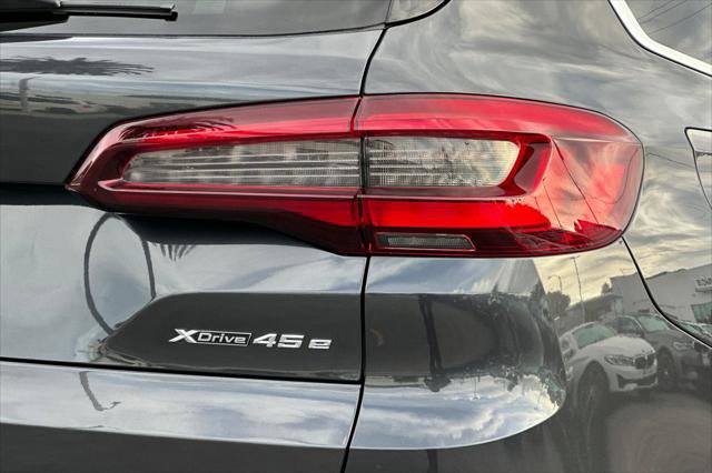 Used 2023 BMW X5 xDrive45e w/ Executive Package image 27