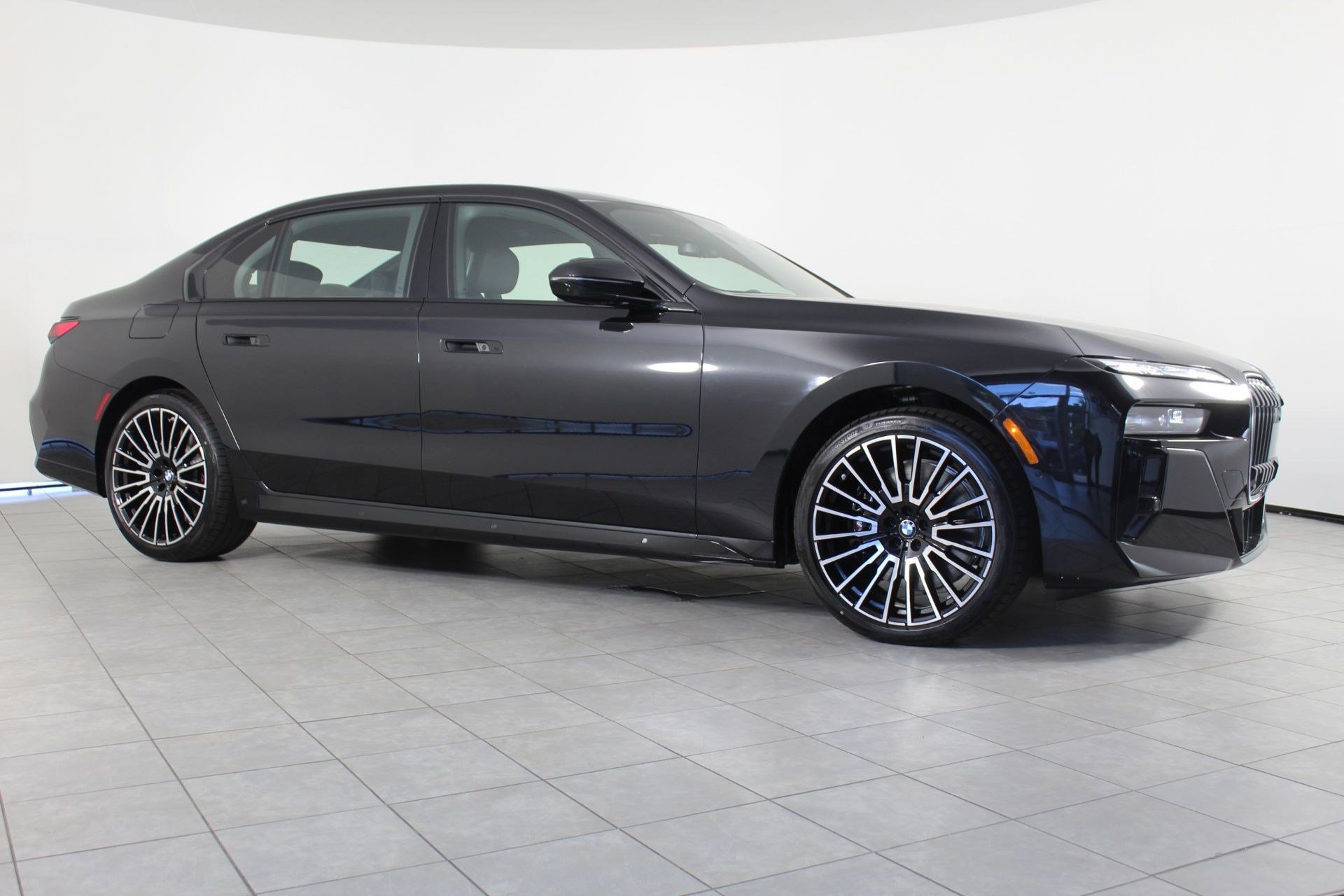 New 2026 BMW 760i xDrive w/ Executive Package image 20