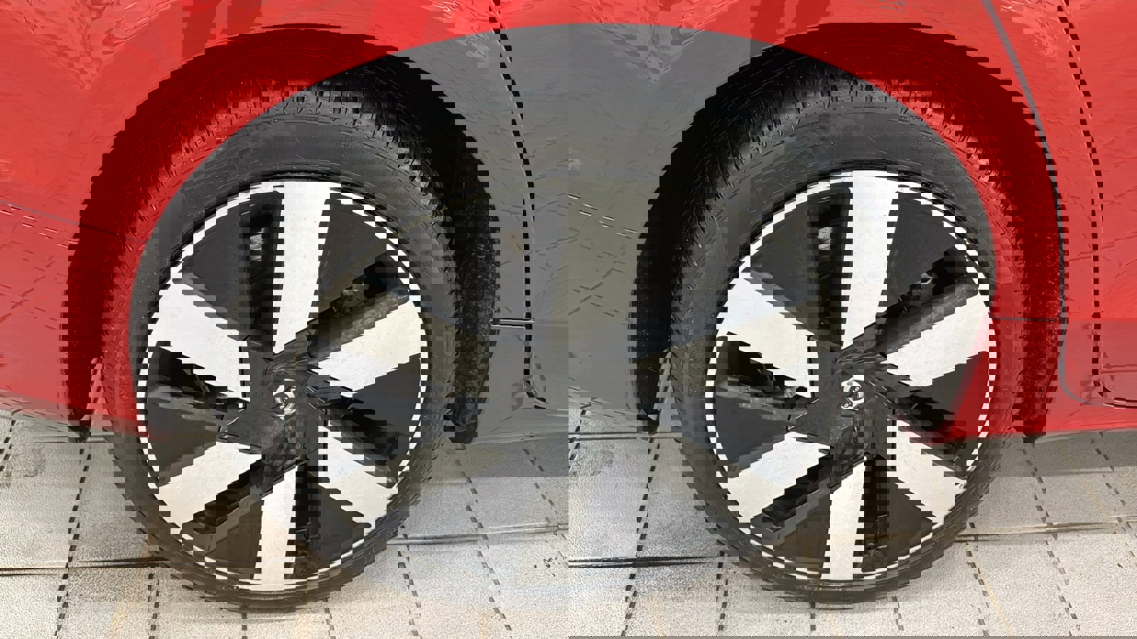 Certified 2024 Volvo S60 T8 Ultimate image 31