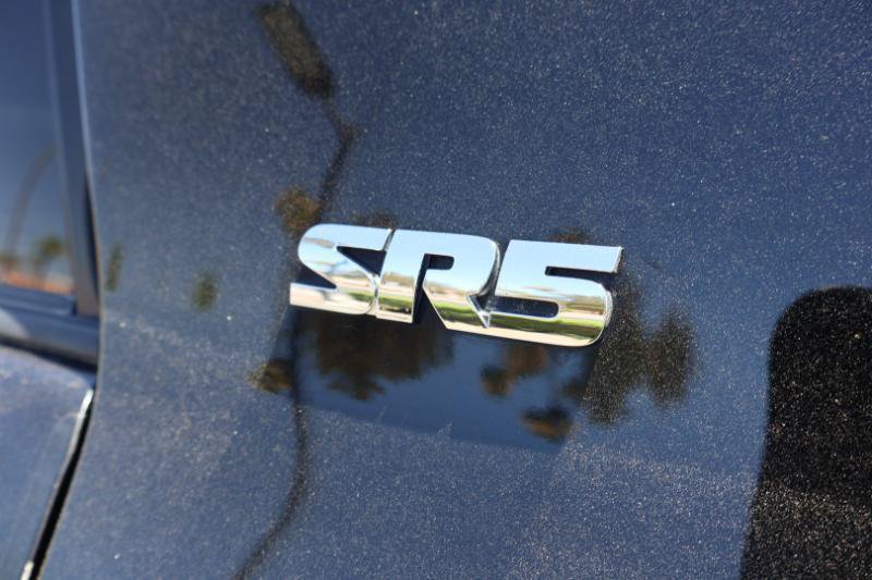Used 2016 Toyota 4Runner SR5 AWD/4WD image 11