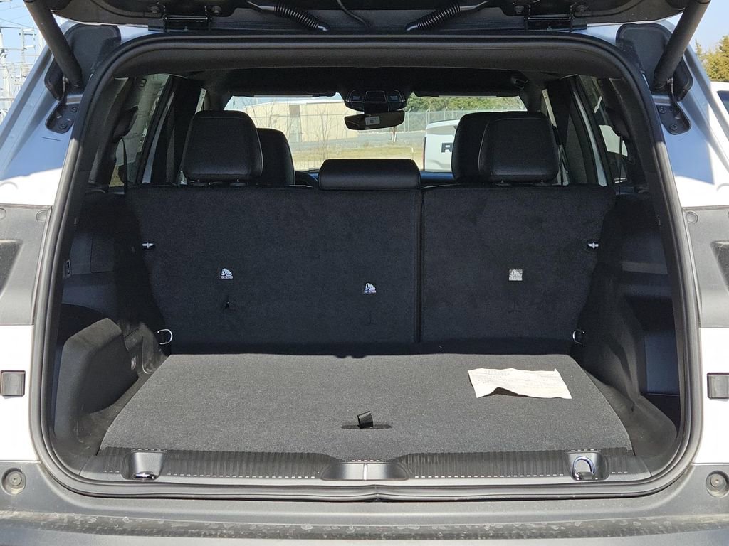 New 2026 Jeep Cherokee Limited image 9
